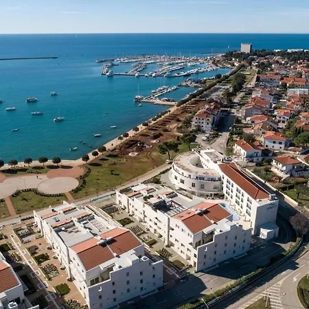 Edra Appartamento Umago